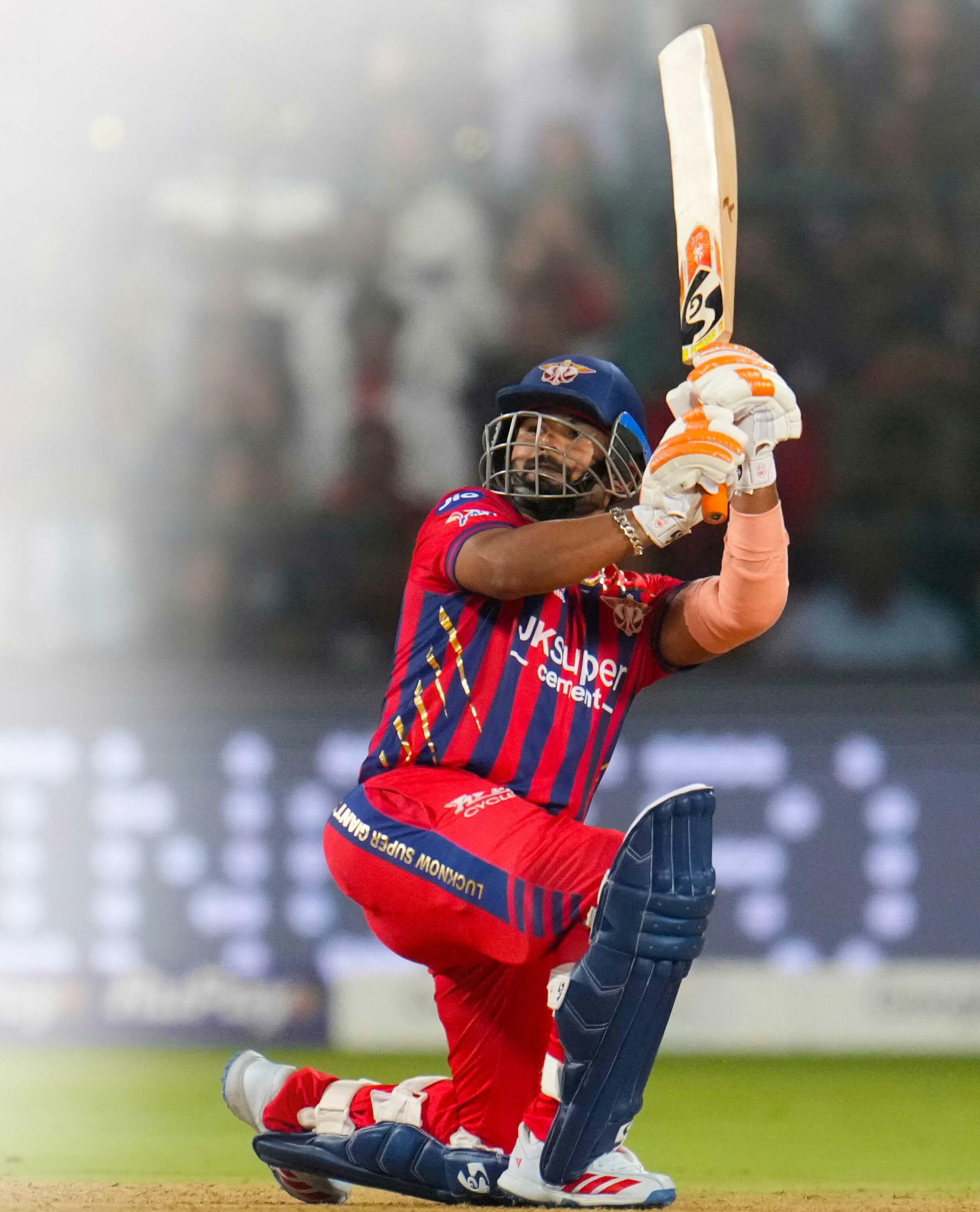 IS RISHABH PANT OVERRATED?
